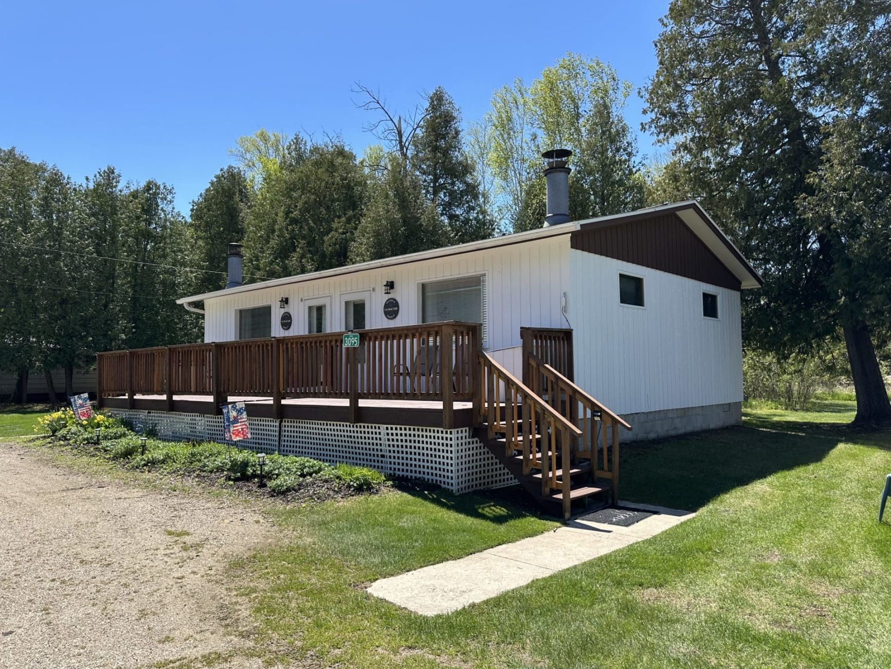 Cozy Brook North (duplex right side)